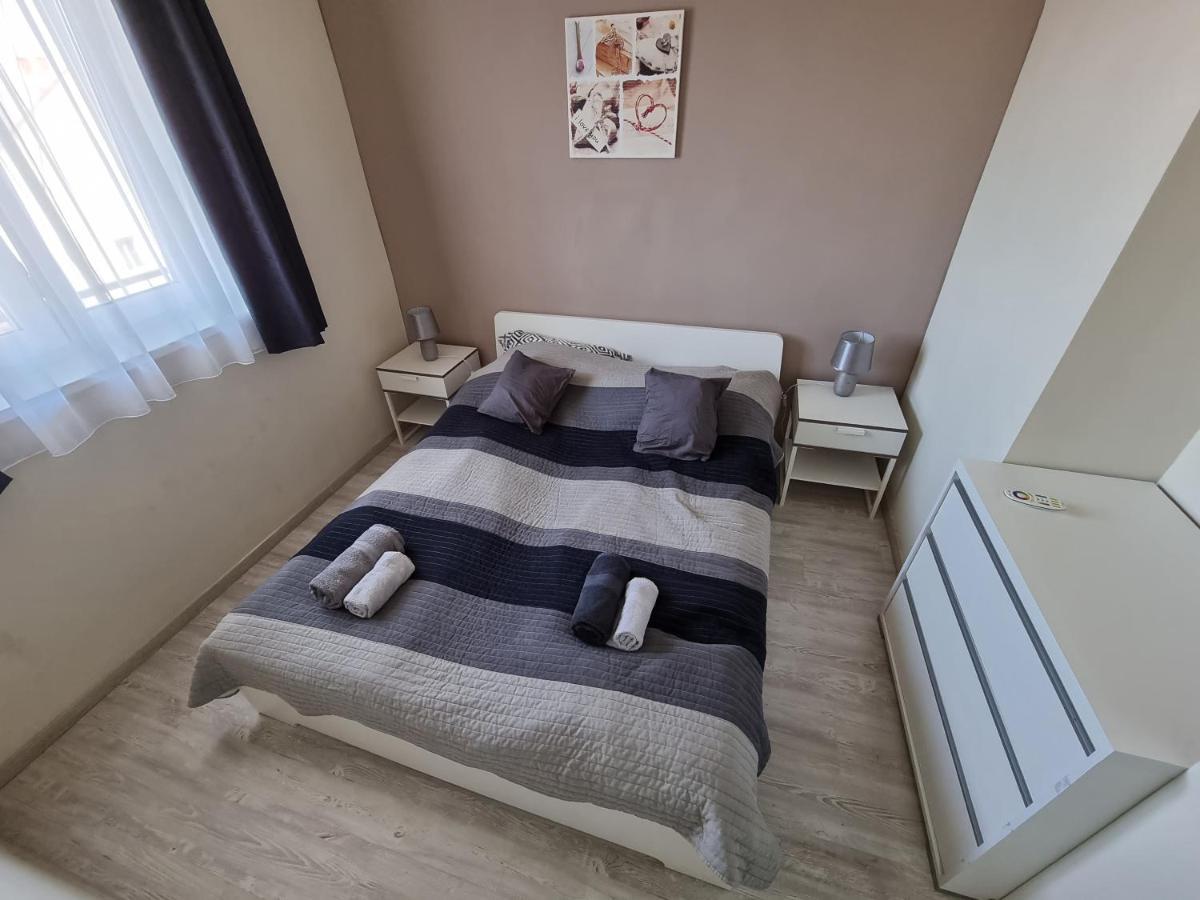 High Street Apartman Мішкольц Екстер'єр фото