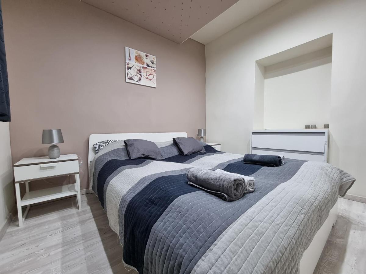 High Street Apartman Мішкольц Екстер'єр фото